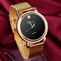 Γυναικείο ρολόι Geneva Lady Gold με μαύρο καντράν