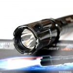 Φακός με ηλεκτροσόκ 3 σε 1: Ηλεκτροσόκ + Φακός LED + Λέιζερ - 2