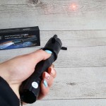 Φακός με ηλεκτροσόκ 3 σε 1: Ηλεκτροσόκ + Φακός LED + Λέιζερ - 6